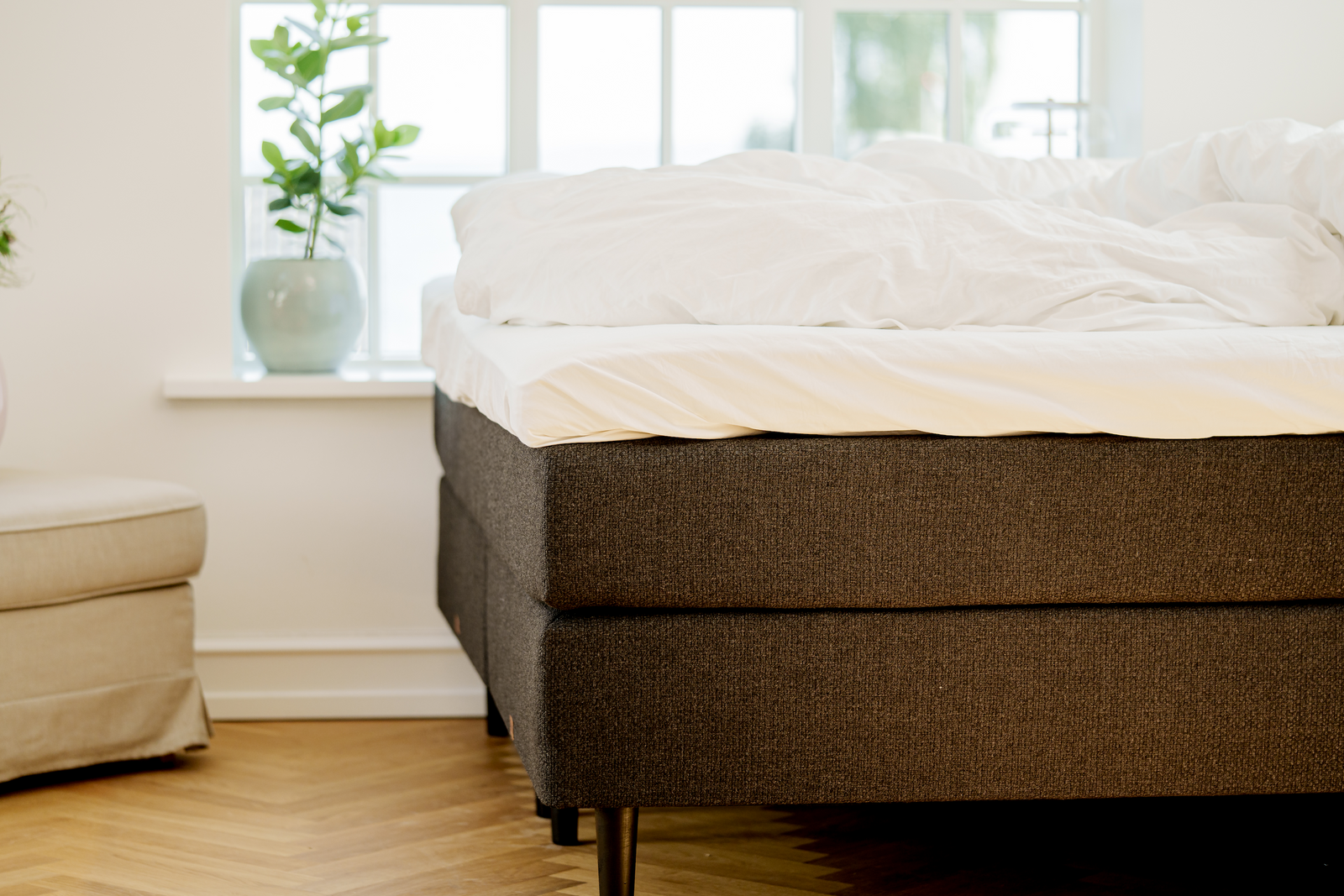 SÖVNN Comfort Kontinentalseng - 140x200 - Sort