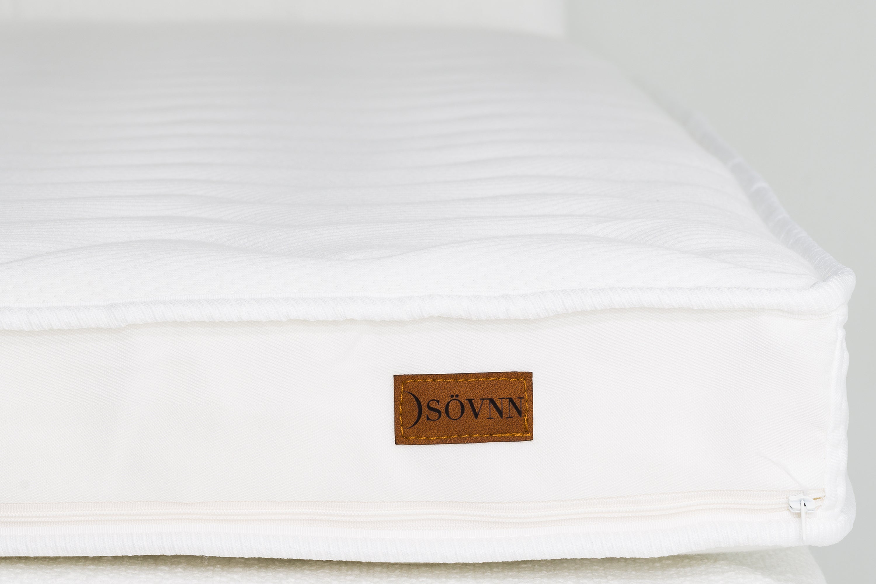 SÖVNN Deluxe To I En Topmadras - 140x200