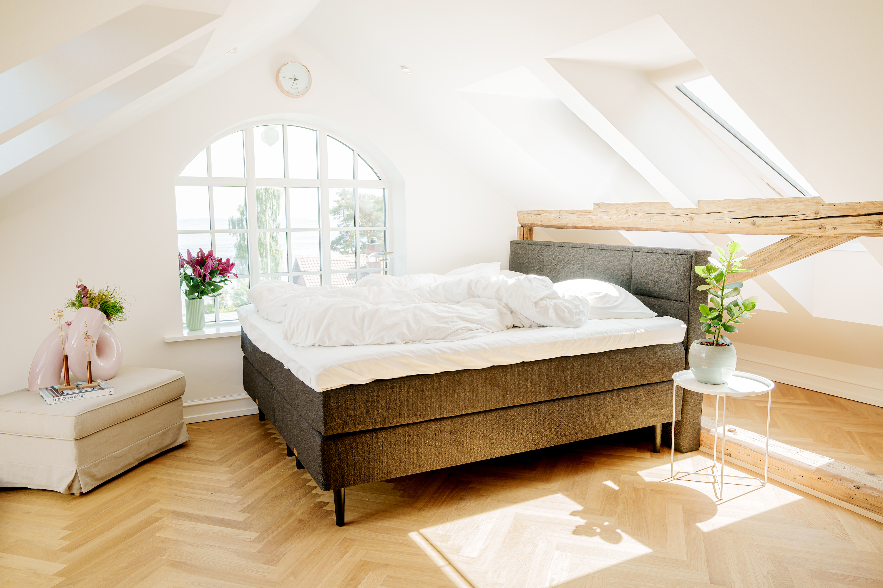 SÖVNN Comfort Kontinentalseng - 140x200 - Sort