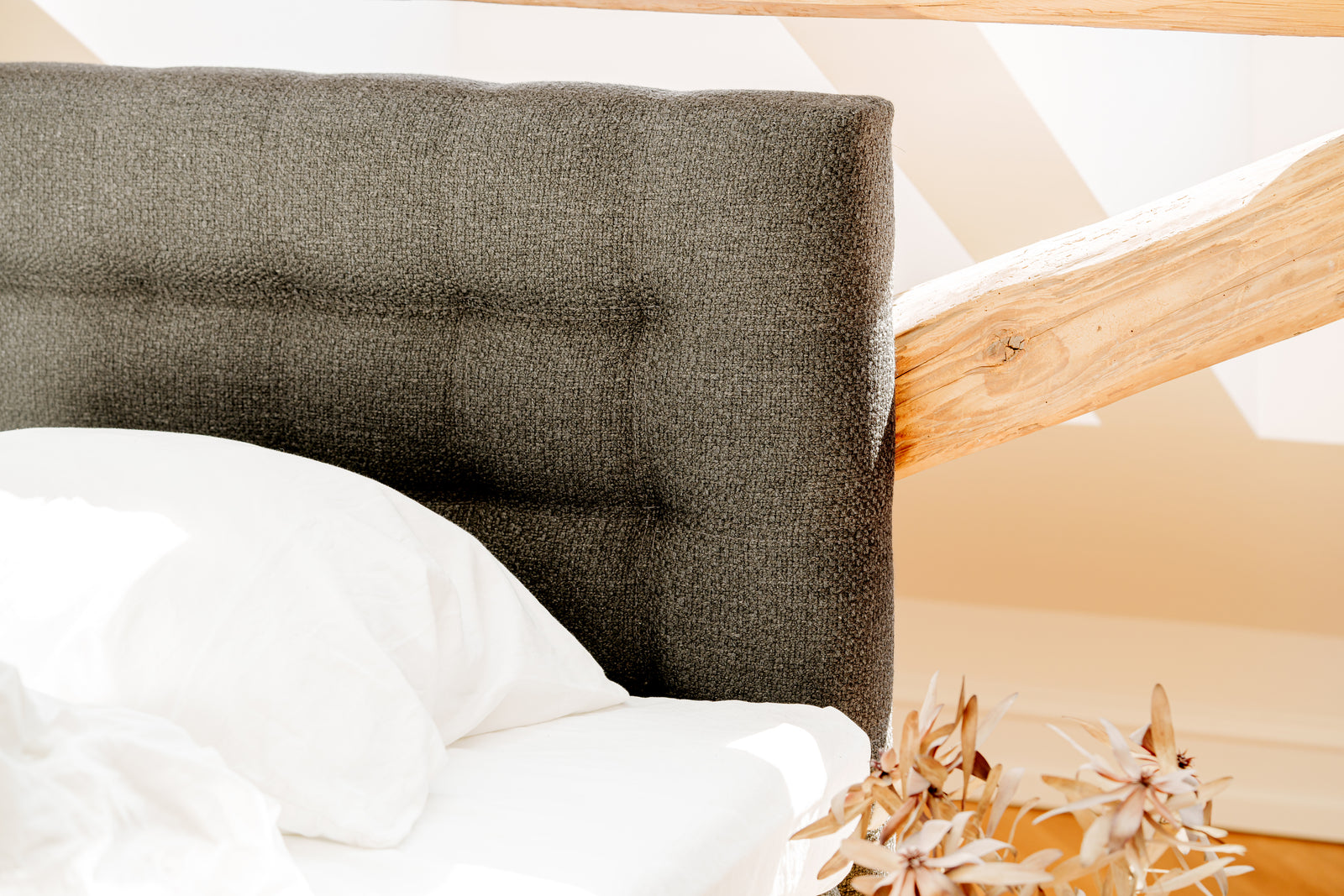 SÖVNN Comfort Kontinentalseng - 160x200 - Sort